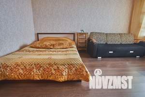 1-к квартира, посуточно, 42м2, 8/10 этаж