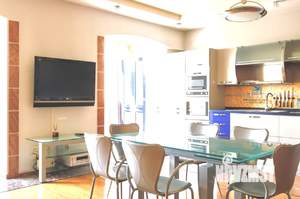3-к квартира, на длительный срок, 136м2, 3/9 этаж