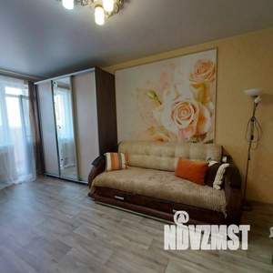 1-к квартира, посуточно, 38м2, 1/1 этаж