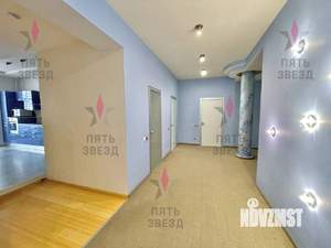 4-к квартира, на длительный срок, 196м2, 6/10 этаж