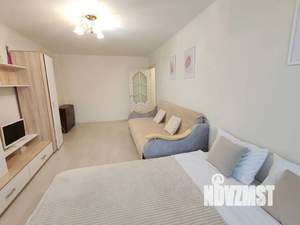 1-к квартира, посуточно, 33м2, 4/9 этаж