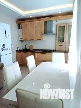 2-к квартира, посуточно, 75м2, 2/5 этаж