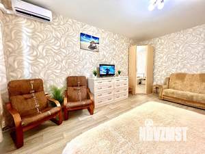 1-к квартира, посуточно, 44м2, 1/1 этаж