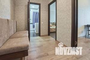 1-к квартира, посуточно, 42м2, 8/10 этаж