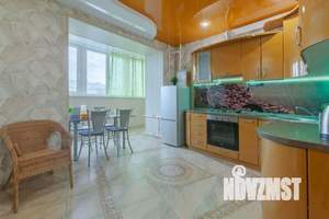 1-к квартира, посуточно, 56м2, 1/1 этаж