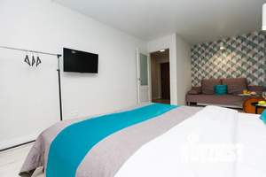 1-к квартира, посуточно, 36м2, 4/14 этаж