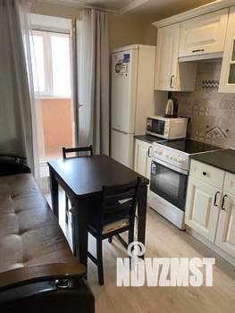 1-к квартира, посуточно, 40м2, 9/16 этаж
