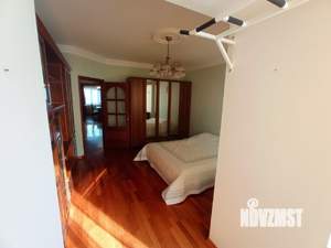 Студия квартира, на длительный срок, 136м2, 6/9 этаж