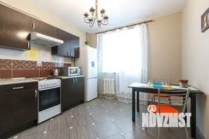 1-к квартира, посуточно, 46м2, 3/8 этаж