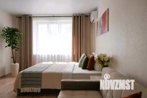 1-к квартира, посуточно, 38м2, 3/10 этаж