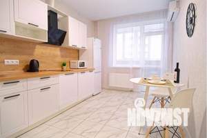 1-к квартира, посуточно, 47м2, 13/25 этаж