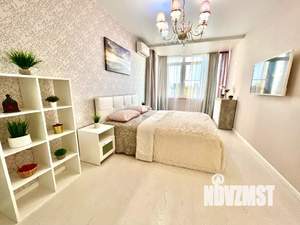 1-к квартира, посуточно, 52м2, 4/25 этаж