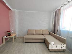 Студия квартира, посуточно, 42м2, 18/19 этаж