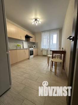 1-к квартира, посуточно, 43м2, 8/27 этаж