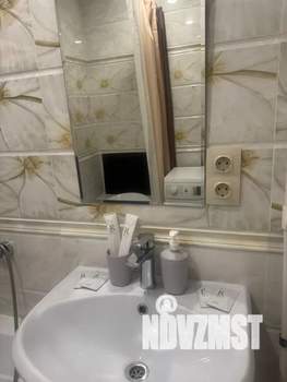 1-к квартира, посуточно, 38м2, 2/9 этаж