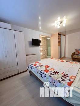 1-к квартира, посуточно, 40м2, 1/5 этаж