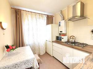 3-к квартира, посуточно, 76м2, 1/5 этаж