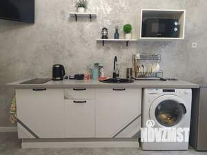 Студия квартира, посуточно, 34м2, 1/5 этаж