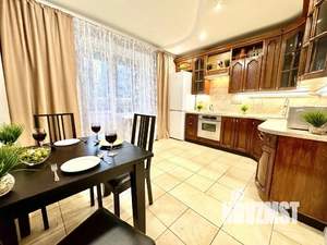 2-к квартира, посуточно, 75м2, 1/1 этаж