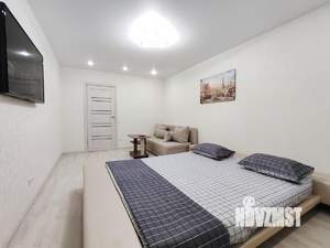 1-к квартира, посуточно, 44м2, 1/1 этаж