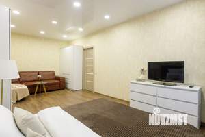 1-к квартира, посуточно, 45м2, 7/18 этаж