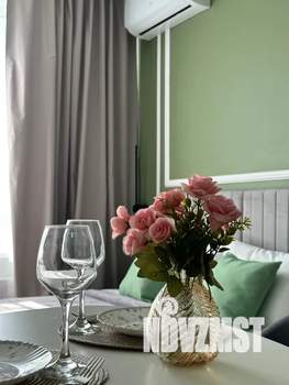 Студия квартира, посуточно, 18м2, 22/24 этаж