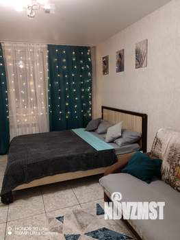 1-к квартира, посуточно, 36м2, 1/3 этаж