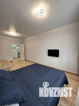 1-к квартира, посуточно, 42м2, 4/25 этаж