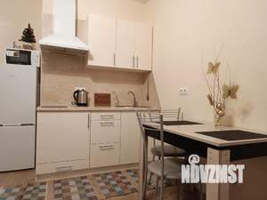 Студия квартира, посуточно, 35м2, 10/24 этаж