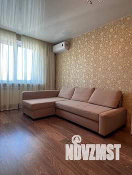 1-к квартира, посуточно, 37м2, 3/3 этаж