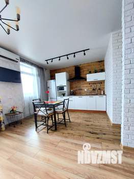 Студия квартира, посуточно, 35м2, 23/25 этаж