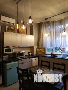 Студия квартира, посуточно, 30м2, 1/18 этаж