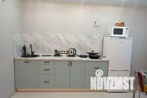 1-к квартира, посуточно, 32м2, 23/28 этаж