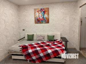 1-к квартира, посуточно, 33м2, 1/9 этаж