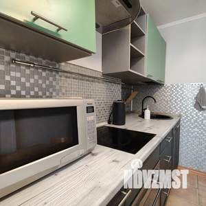 2-к квартира, посуточно, 48м2, 8/10 этаж