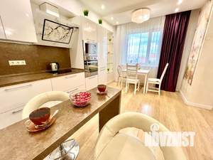 Студия квартира, посуточно, 54м2, 13/25 этаж