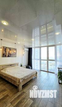 Студия квартира, посуточно, 46м2, 20/24 этаж