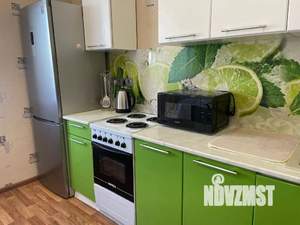 1-к квартира, посуточно, 37м2, 19/19 этаж