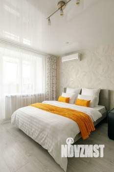 1-к квартира, посуточно, 42м2, 6/9 этаж