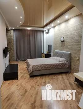 Студия квартира, посуточно, 50м2, 7/18 этаж