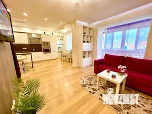 Студия квартира, посуточно, 54м2, 13/25 этаж