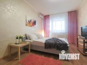 1-к квартира, посуточно, 45м2, 1/1 этаж