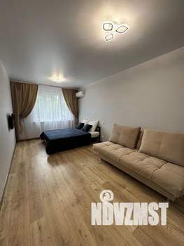 1-к квартира, посуточно, 42м2, 4/25 этаж