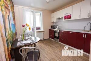 1-к квартира, посуточно, 40м2, 17/27 этаж