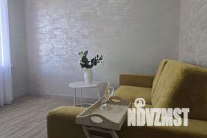 2-к квартира, посуточно, 42м2, 2/2 этаж