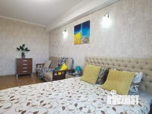 1-к квартира, посуточно, 42м2, 18/18 этаж