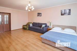 2-к квартира, посуточно, 110м2, 1/1 этаж