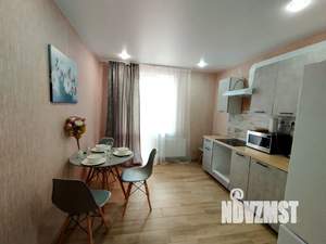 1-к квартира, посуточно, 40м2, 7/25 этаж