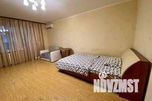 1-к квартира, посуточно, 47м2, 11/16 этаж