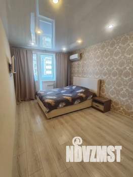 1-к квартира, посуточно, 40м2, 15/25 этаж